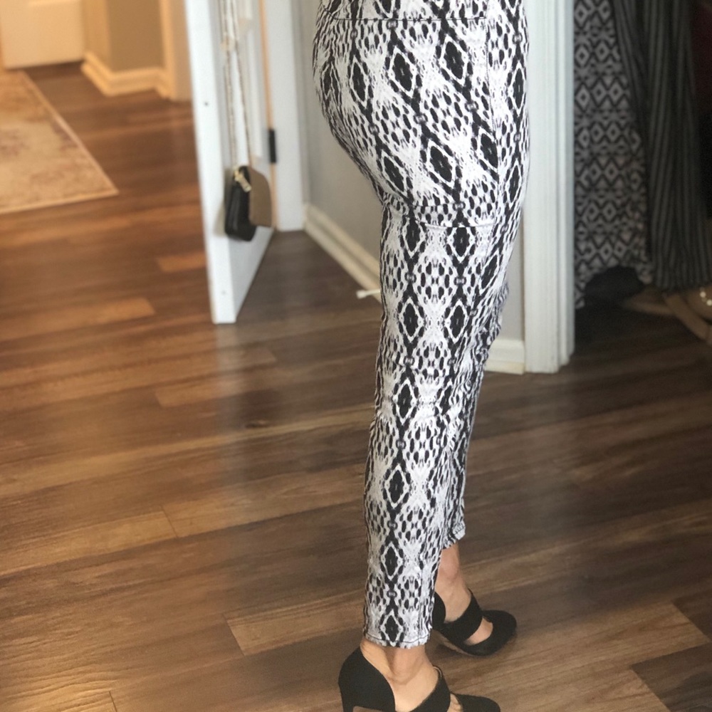Pattern pants - Picture 2 of 3